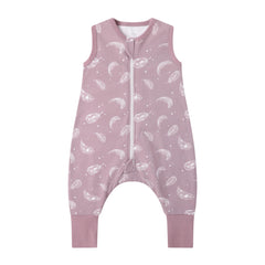 Owlivia 1.0 Tog baby sleeping bag with feet in mauve color, close-up of the feet area.
