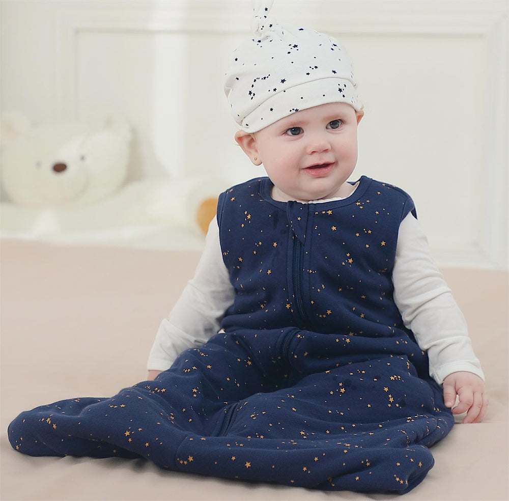 Owlivia sleep sack Starry Sky zipper view highlights easy two-way access for quick changes.