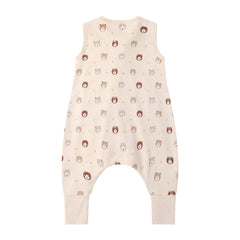 Owlivia sleeping bag with 2-way zipper and top/bottom protectors for safe diaper changes.