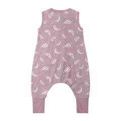 Owlivia organic cotton close-up shows softness and chemical-free comfort for delicate skin.