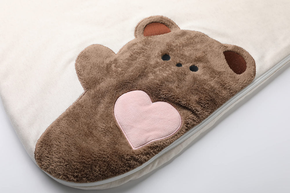 Owlivia shoulder straps detail for easy one-step baby placement