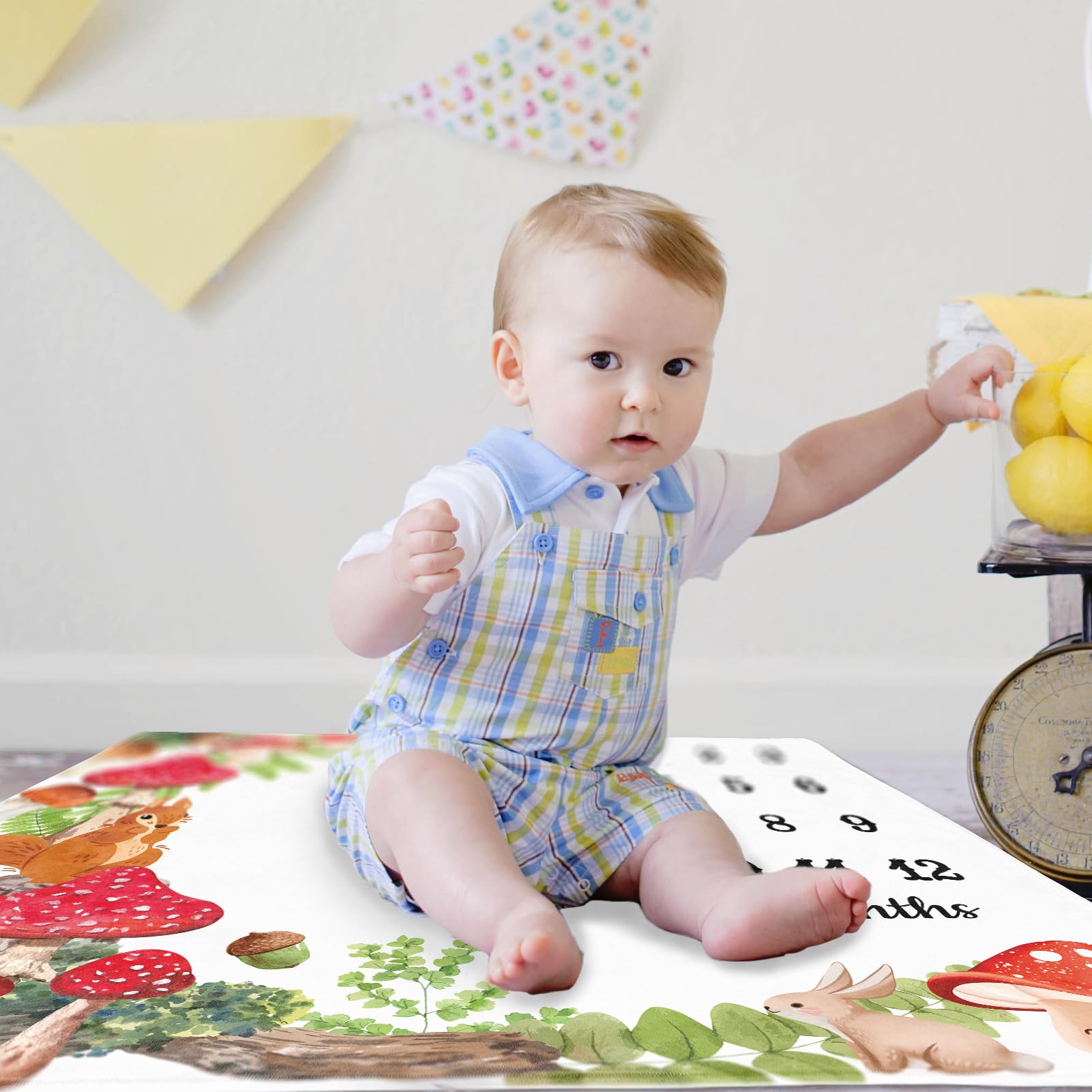 PAMBO mushroom baby blanket beach-use backdrop for sunny family moments.