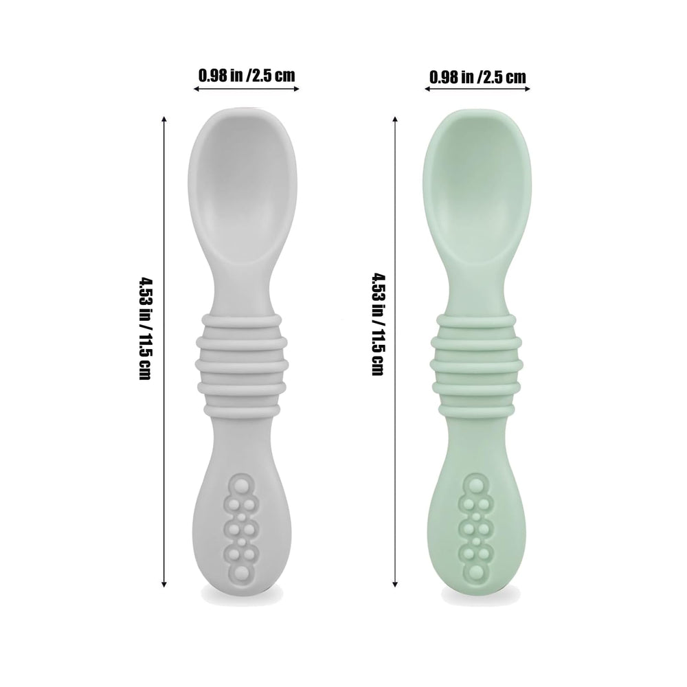 PandaEar baby spoon close-up highlights shallow scoop for precise portions.
