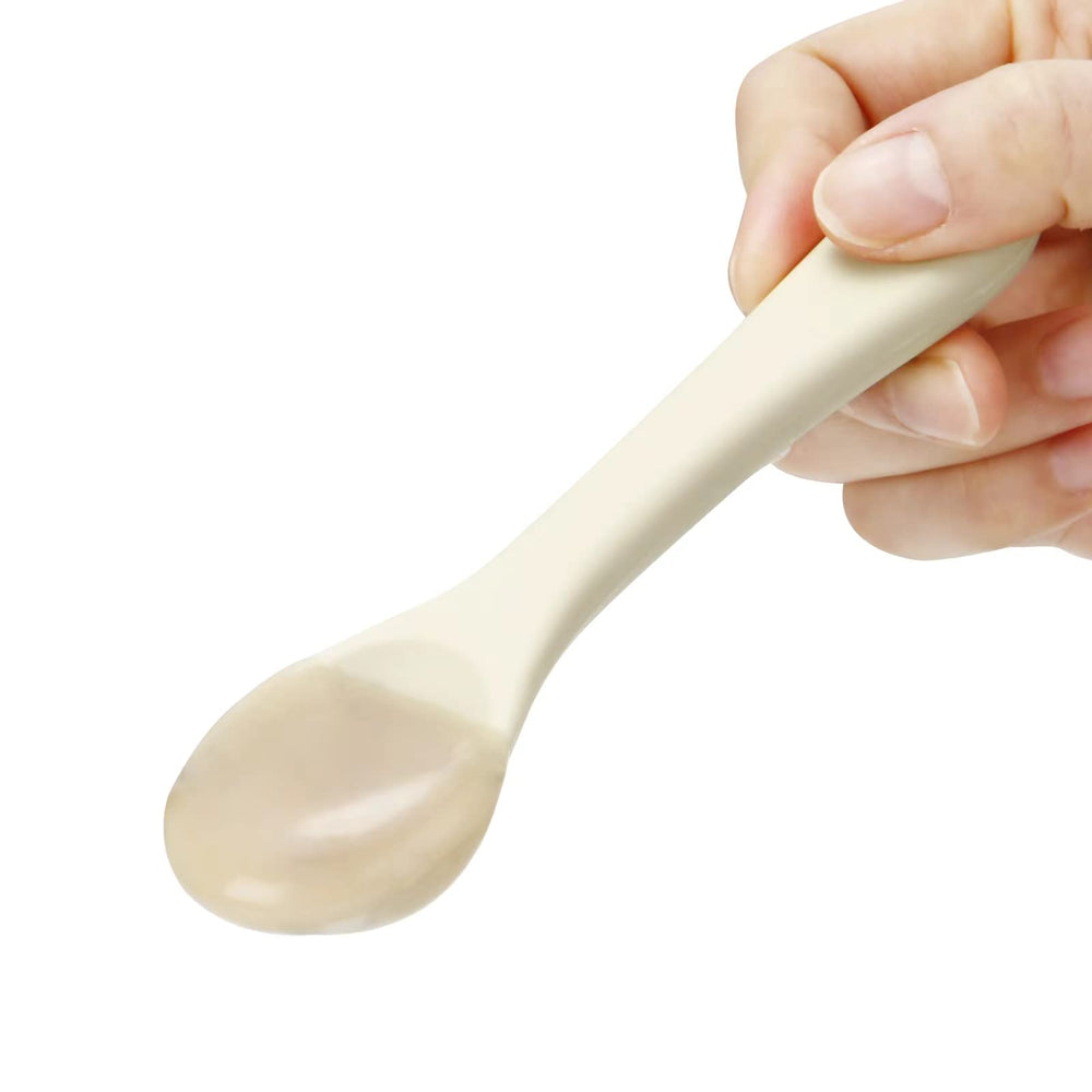 PandaEar silicone spoons gentle on tender gums during weaning.