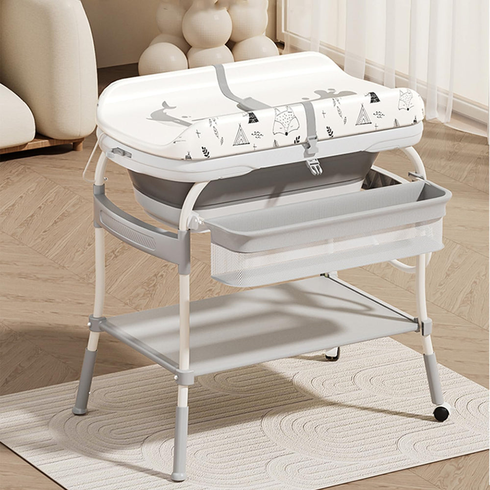 PandaEar sturdy steel frame ensures stable changing and bathing sessions.