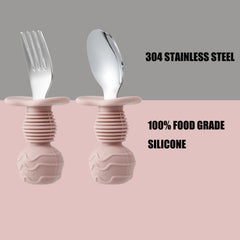 PandaEar bright pink and beige colors help engage toddlers at mealtime.