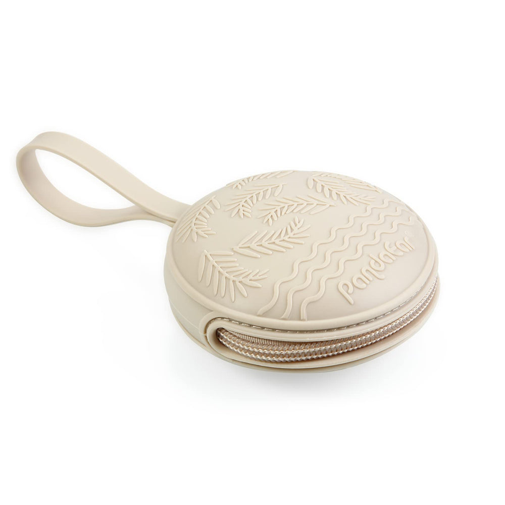 PandaEar pacifier holder easy-clean zipper detail supports quick maintenance.