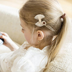panpinmama safety non-slip clip demonstrates secure hold without slipping off