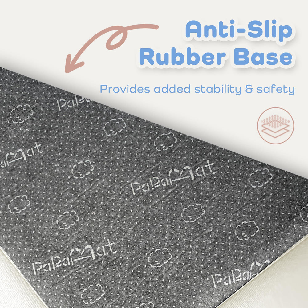 PaPaMat easy-clean velvet surface for quick spills and messes