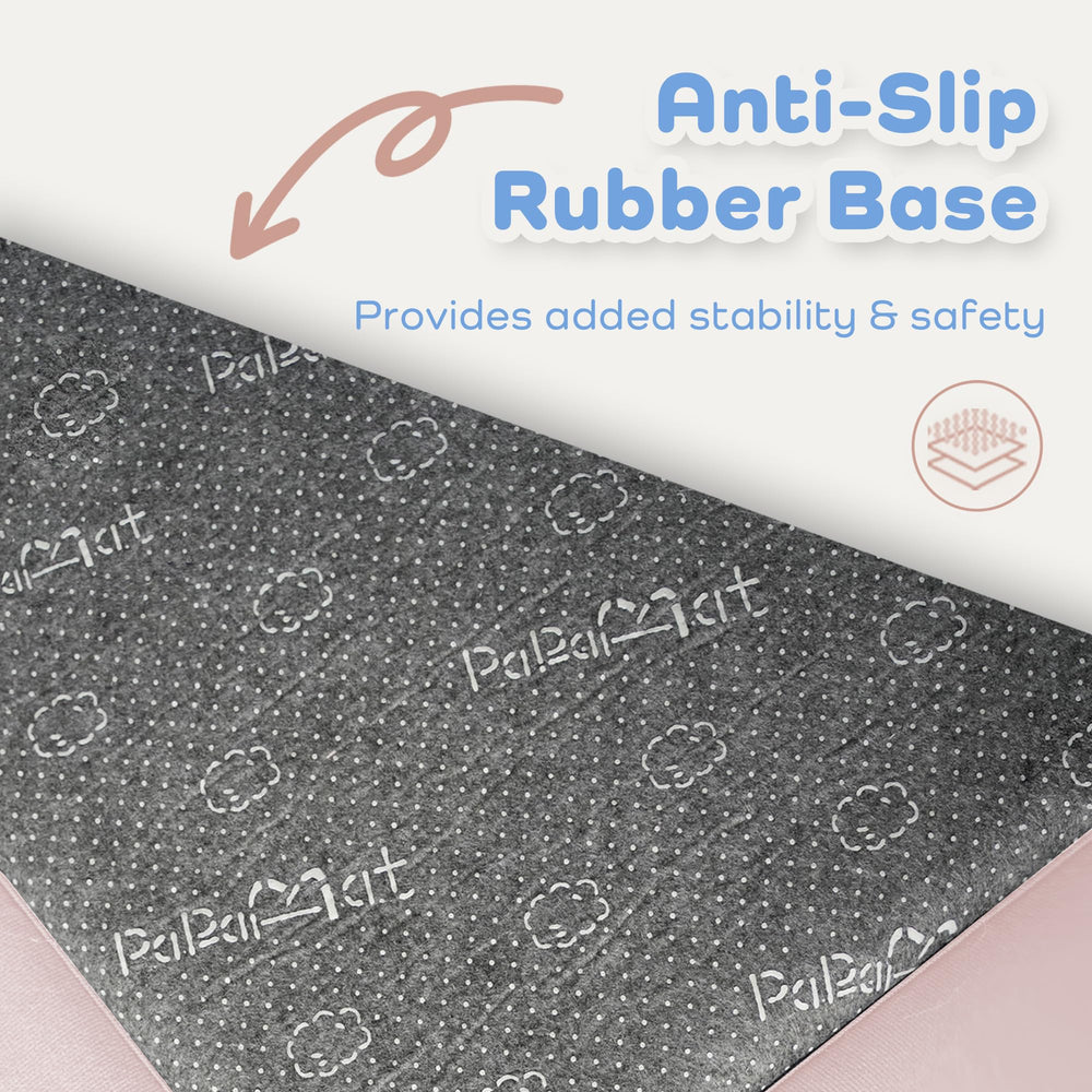 PaPaMat knee-friendly foam protects joints during crawls and first steps.