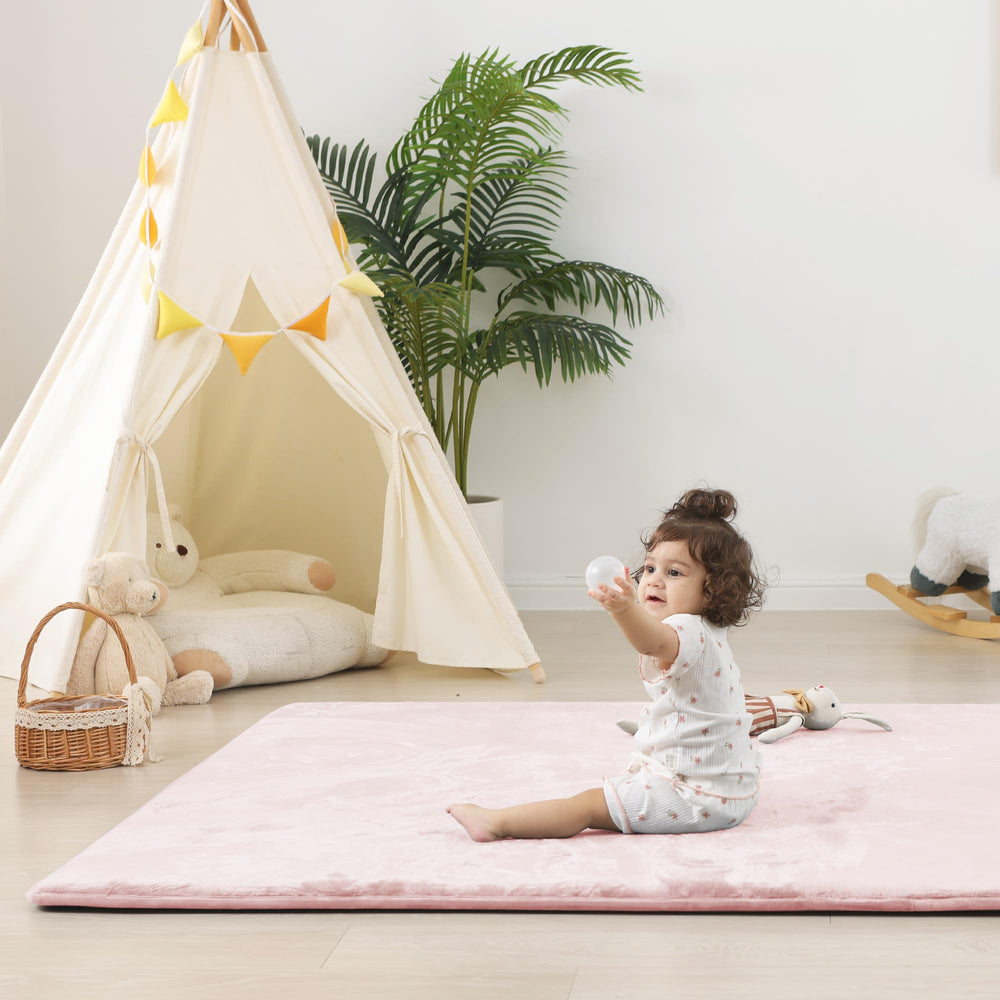 PaPaMat waterproof easy-care cover simplifies daily cleaning and maintenance.