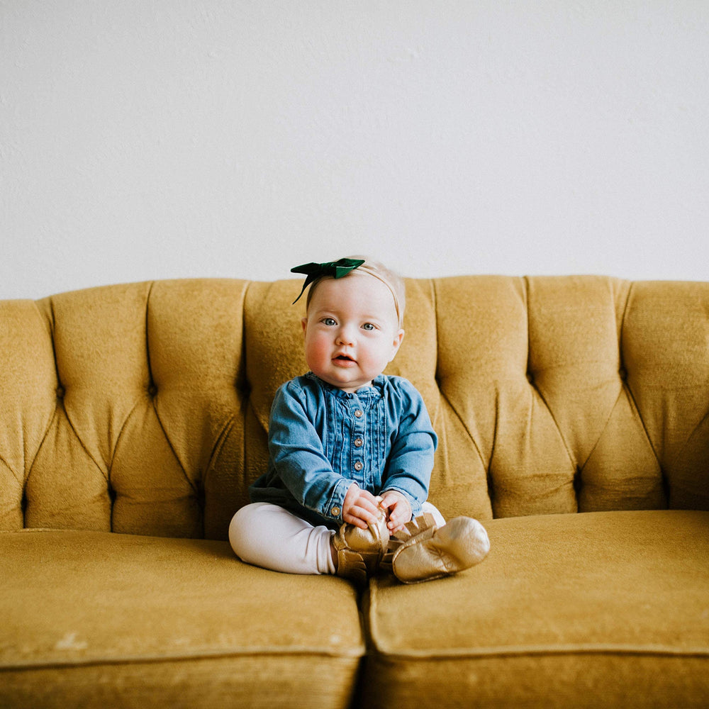 Parker Baby Co. The Anne Set polka dots headband for classic style.