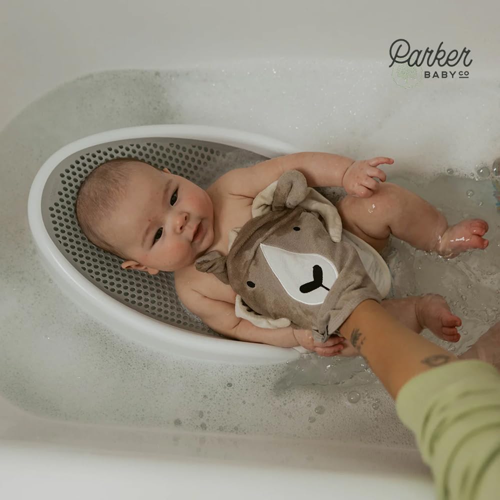 Parker Baby Co bath mitt enhances family bath time with smiles