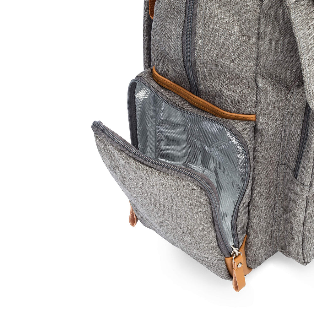 Parker Baby Co. Diaper Backpack secure key ring helps quick access.