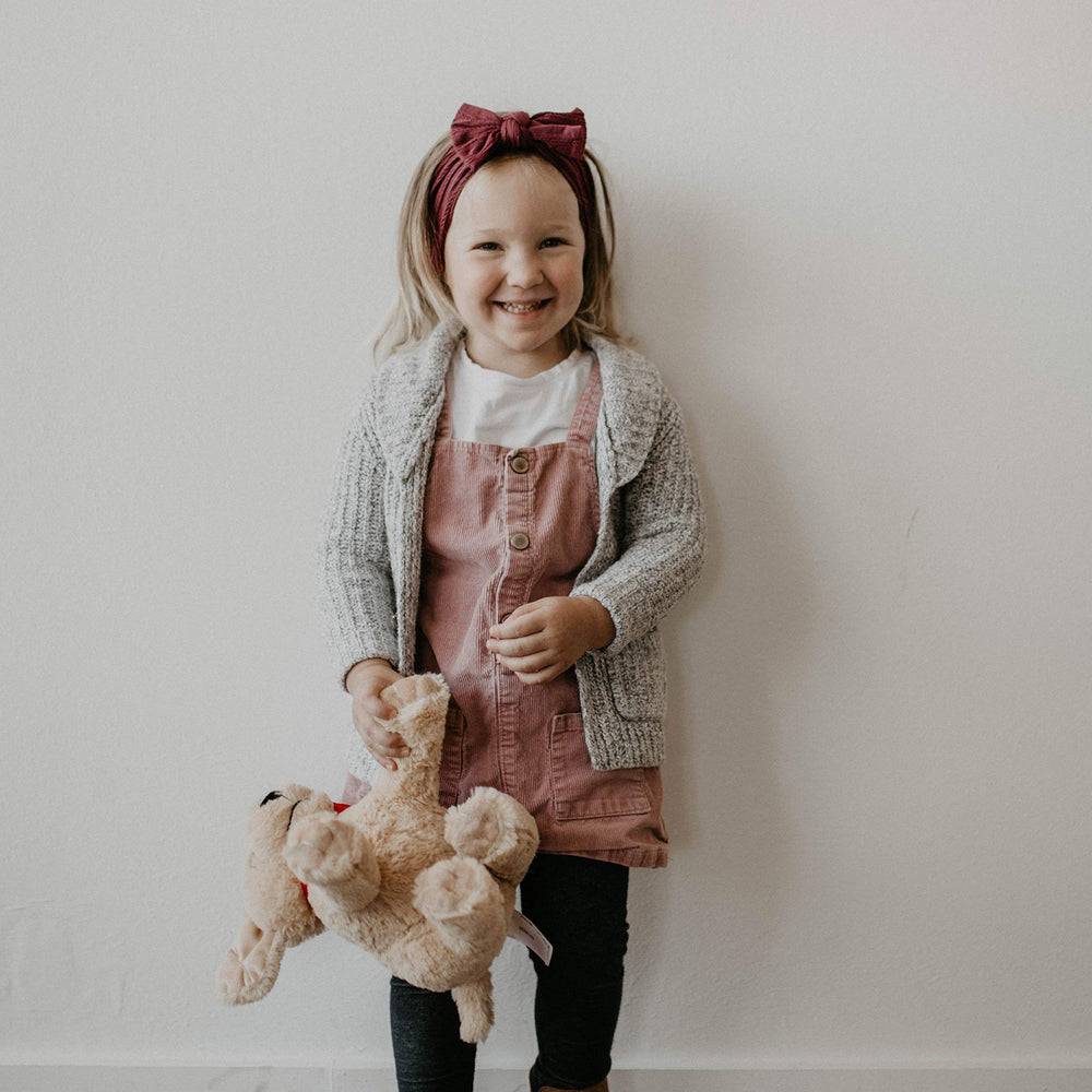 Parker Baby Co. headband slips on easily without leaving marks during daily wear.