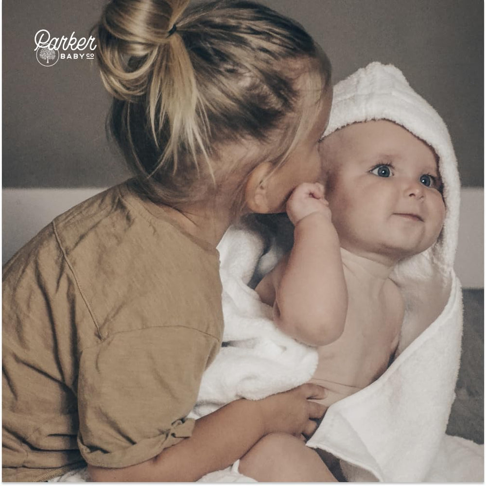 Parker Baby Co hooded towel newborn gift-set highlights practical baby shower option.
