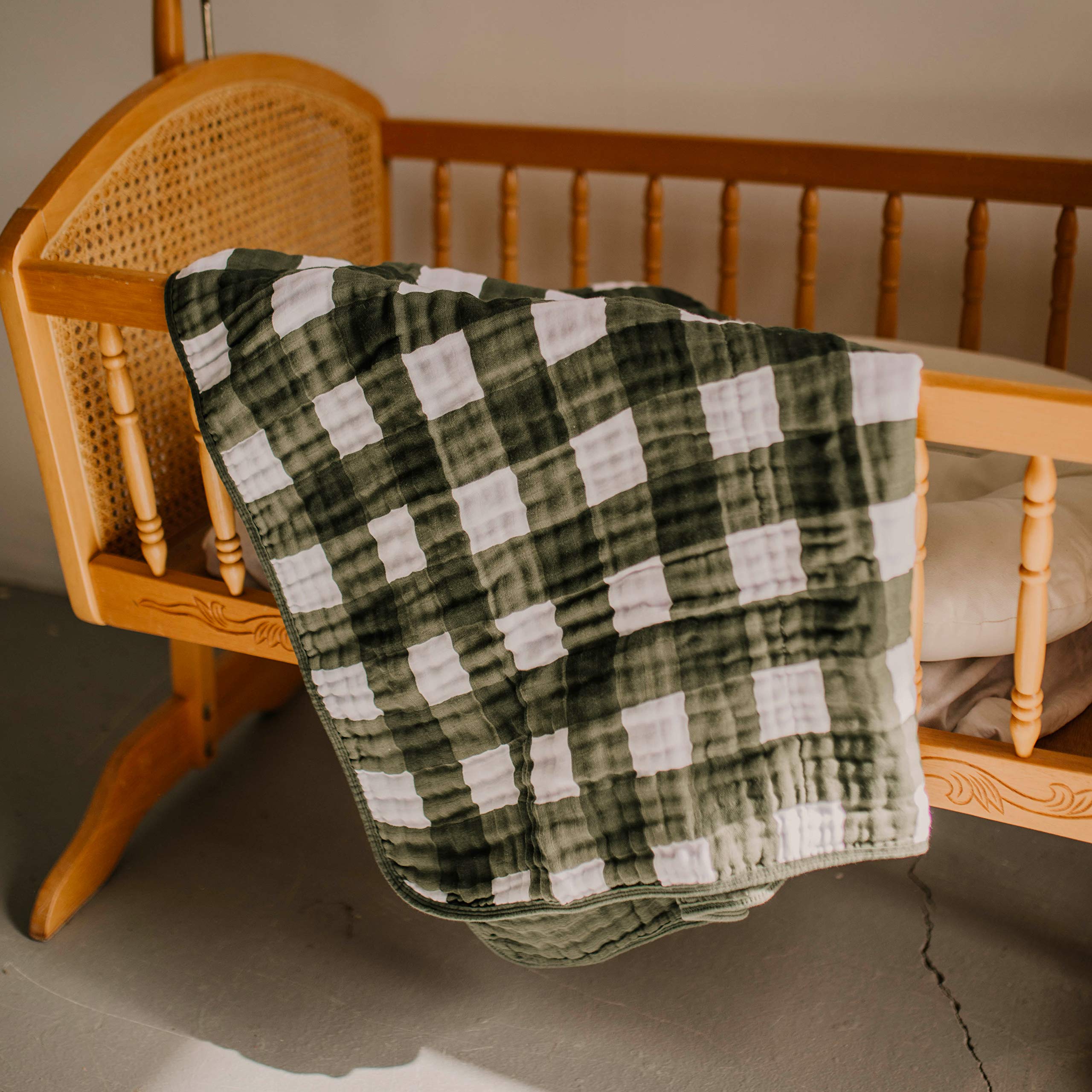 Parker Baby Co muslin blanket car-seat companion for on-the-go comfort