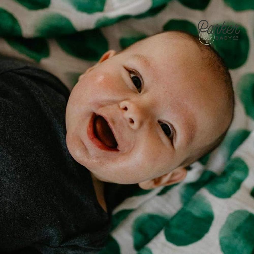 Parker Baby Co. Stormy swaddle blanket pack 7 features gender neutral design that coordinates with any nursery.