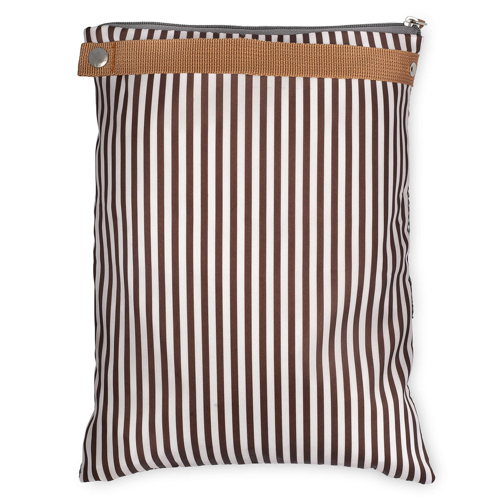 Parker Baby Co. wet-dry bag compact yet spacious for diaper bag organization