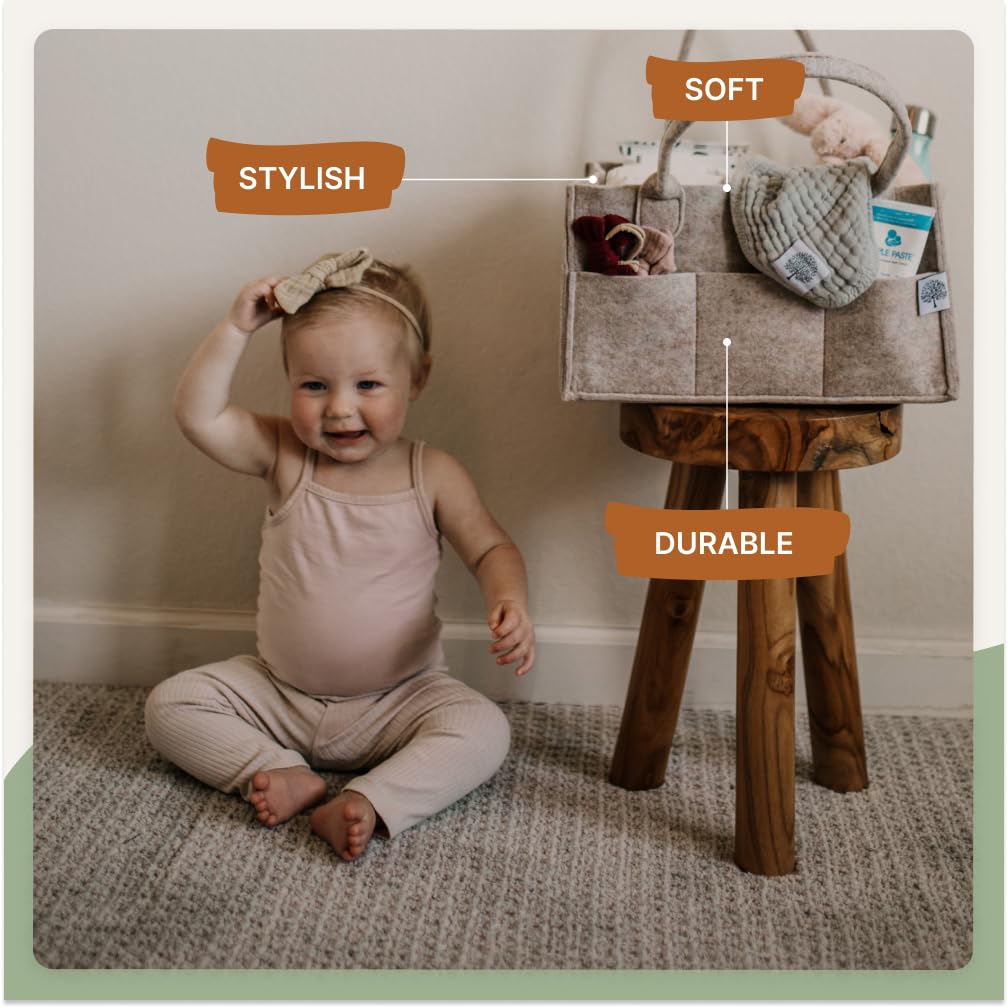 Parker Baby Diaper Caddy long handle enables easy transport.