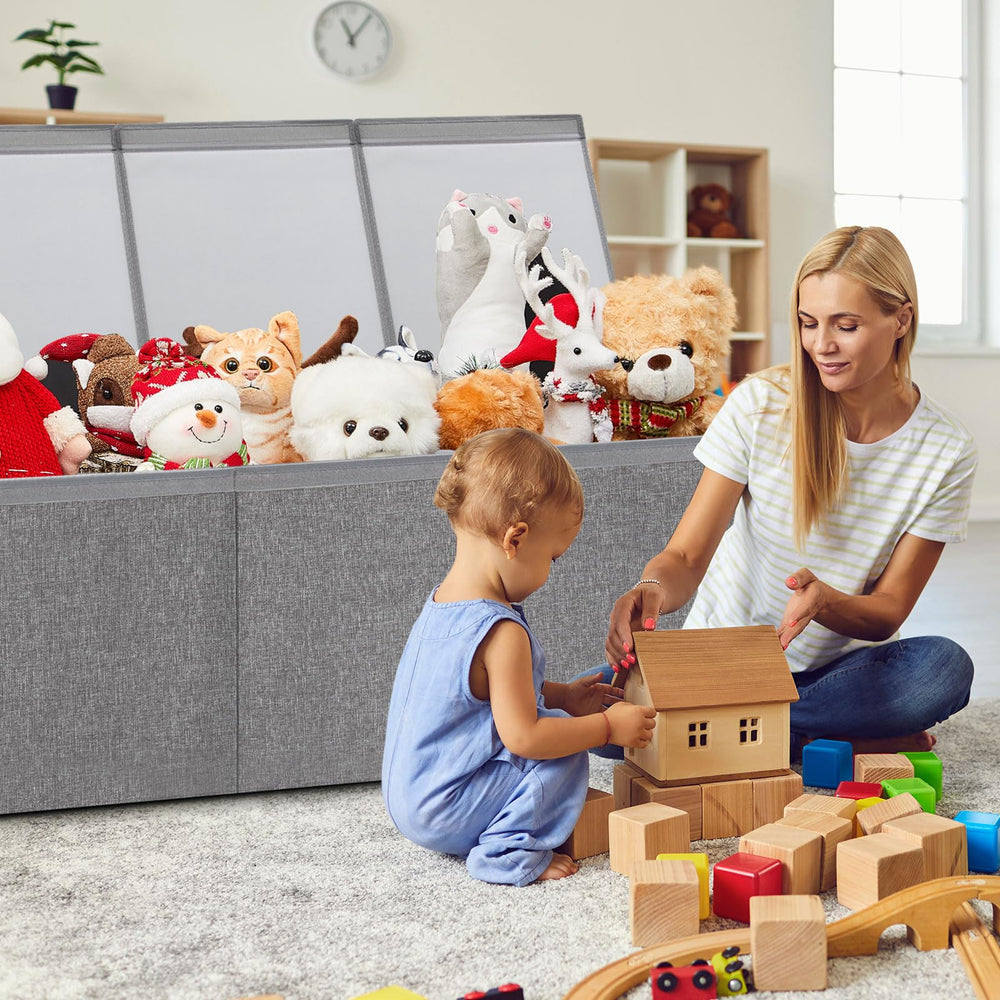 Patelai toy box dust-protect lid keeps contents shielded from dust when closed.