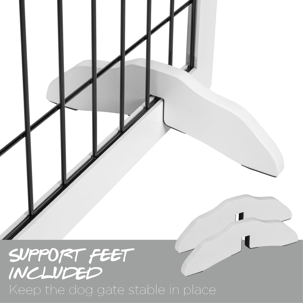 PAWLAND non-slip rubber feet protect floors during use.