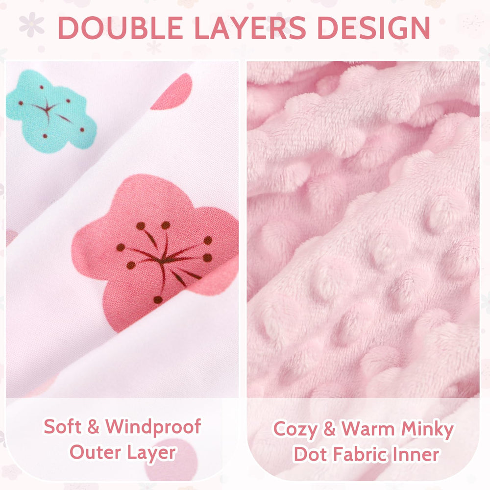 Pea Pod kick-proof soft fabric keeps baby comfortable during car rides.