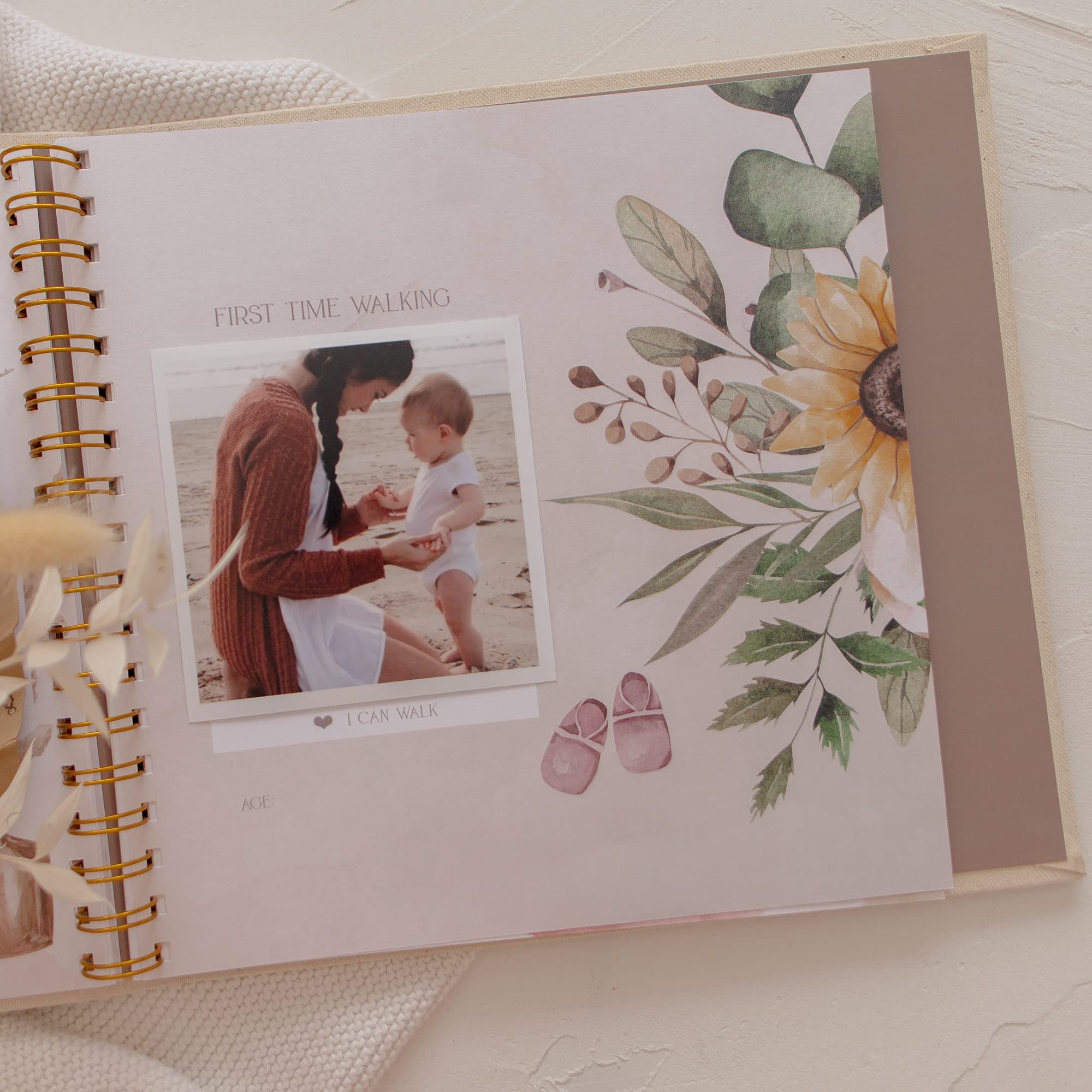 Peachly Haven minimalist design keeps pages uncluttered for calm storytelling