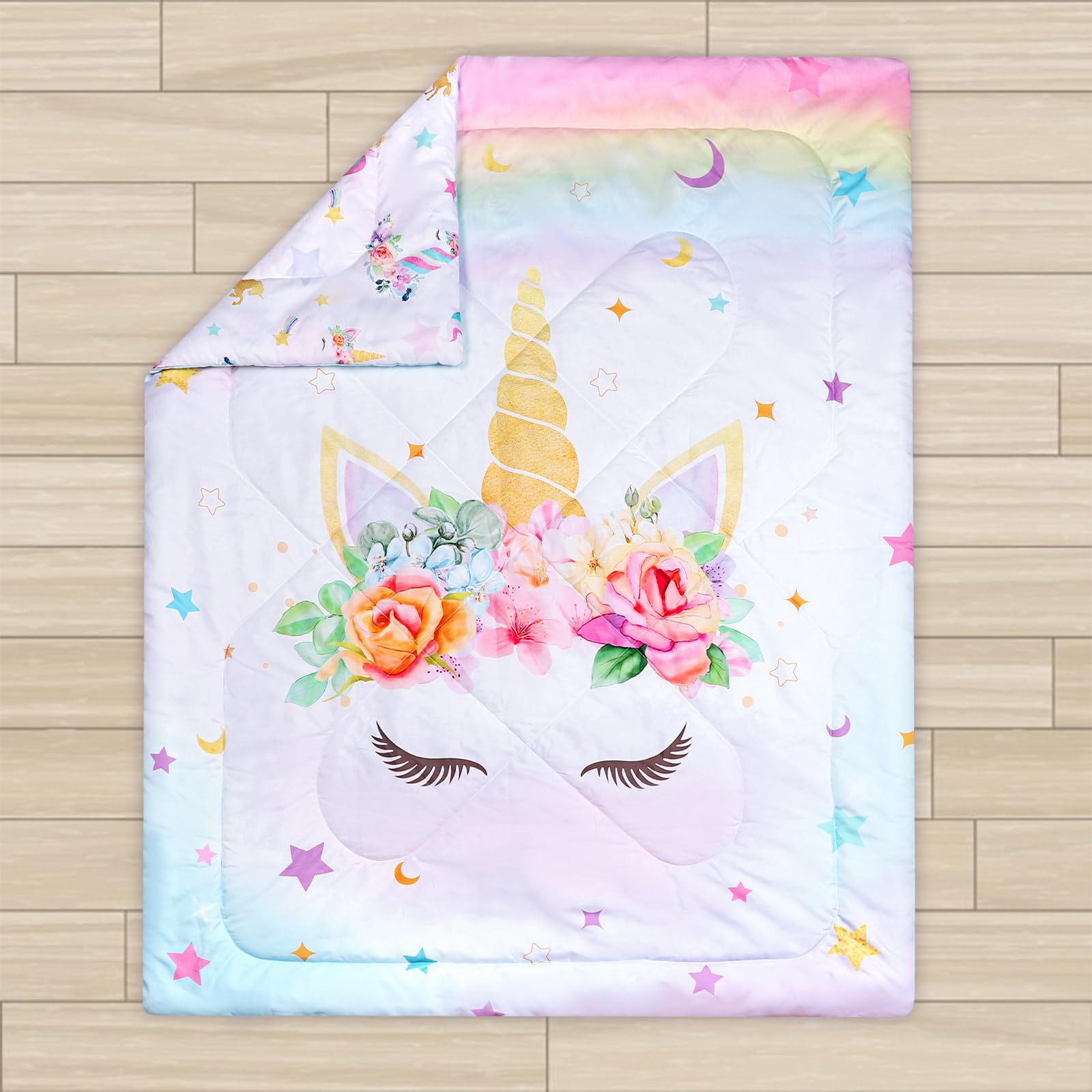 Pea Pod bedding set room-ambience shot suggests versatile styling for small bedrooms.