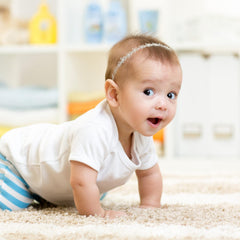 Pejlnd headband one-size-fits-all stretches for infants to toddlers.