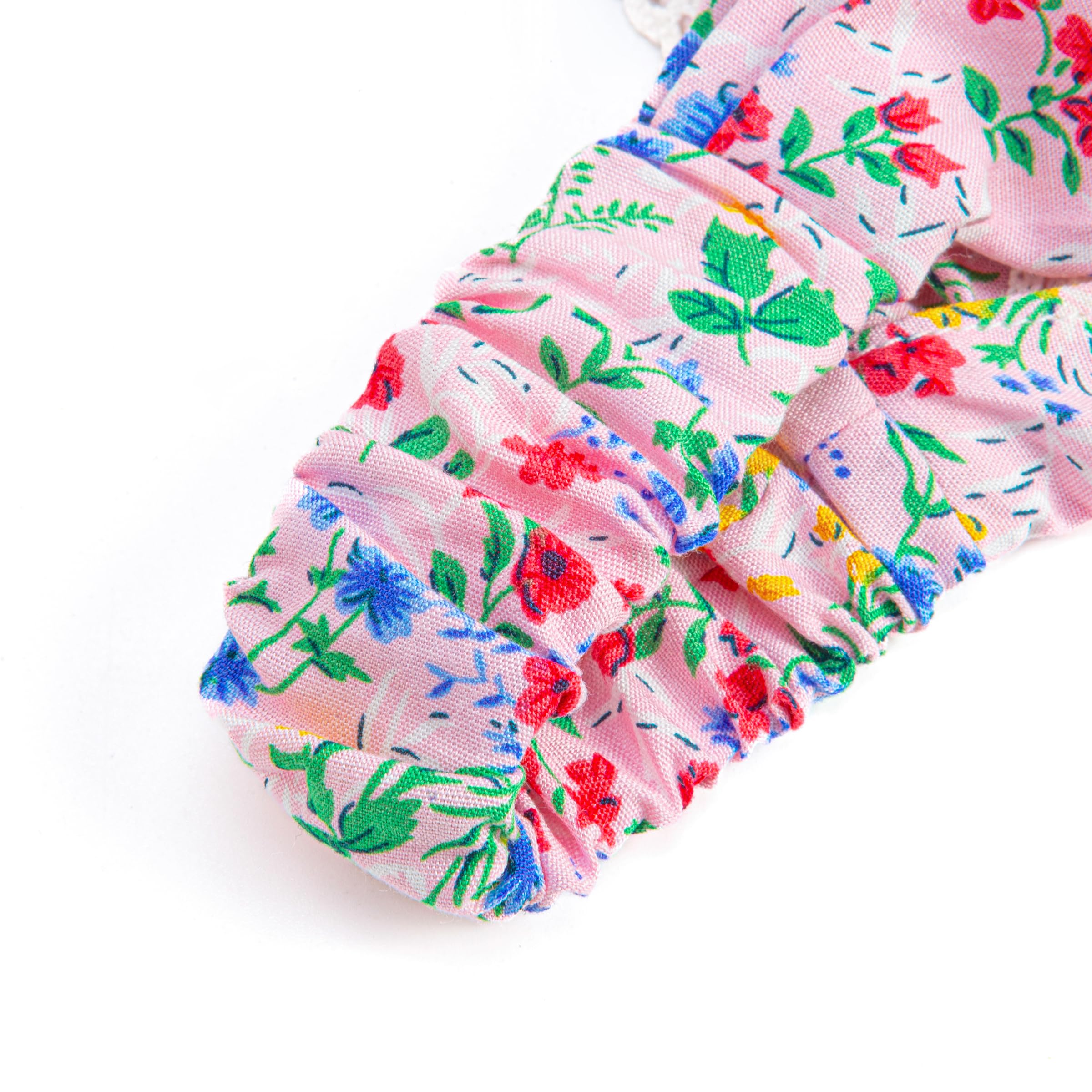 Peppercorn Kids non-slip elastic pink headband stays put during play.