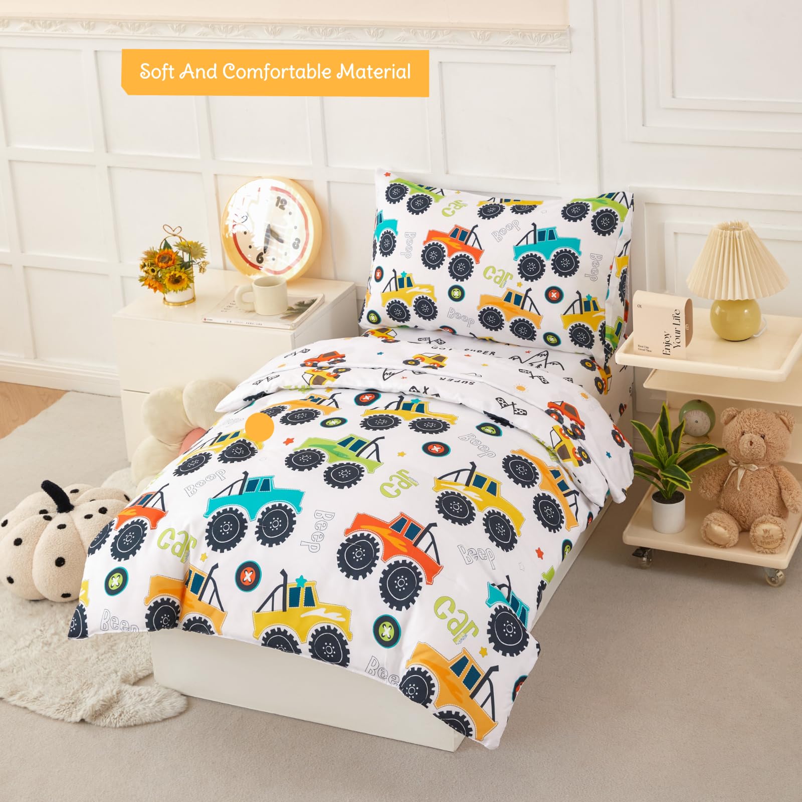 PERFEMET top sheet with cars pattern coordinates for easy, mess-friendly nights
