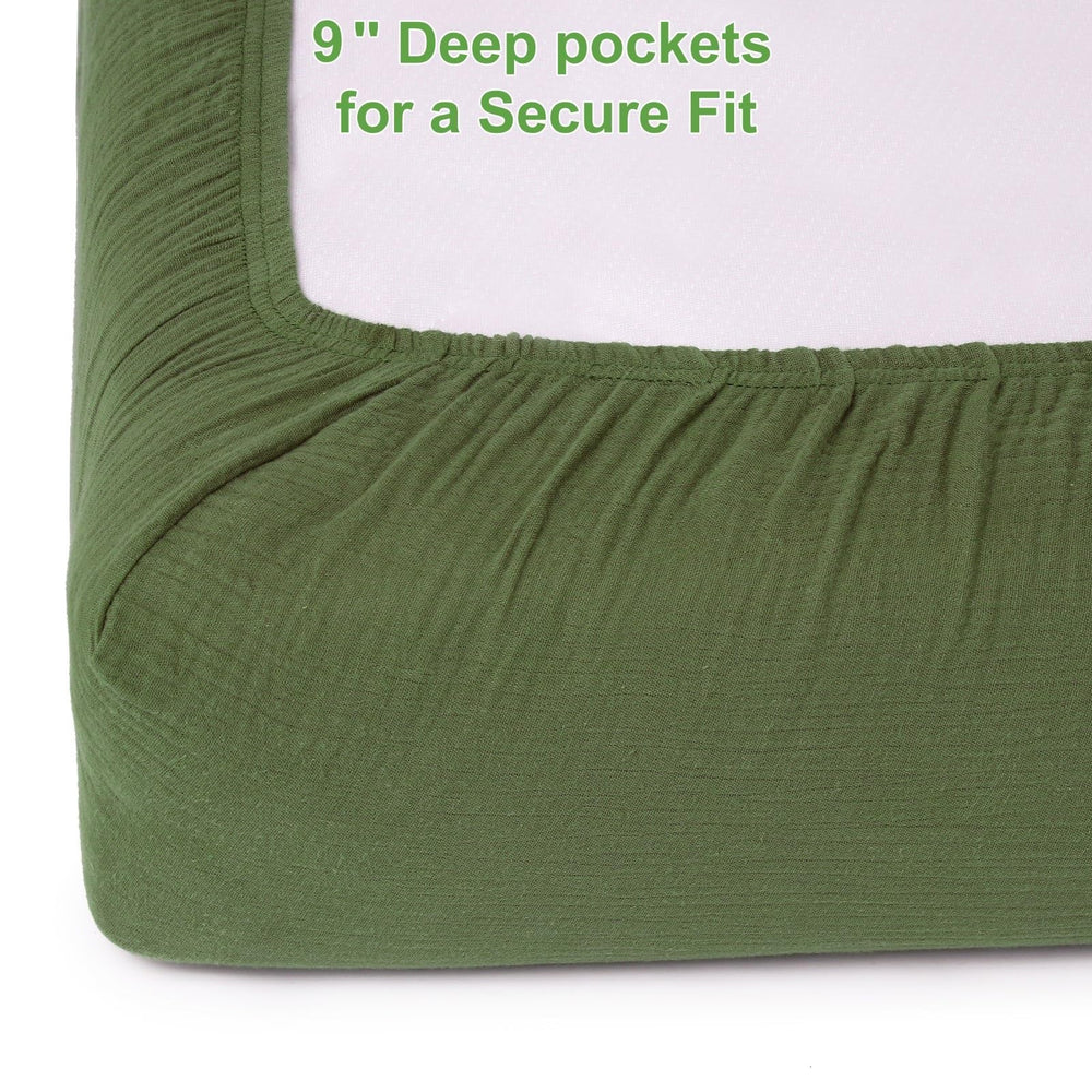 Pet Rejoir crib sheet on a 28x52 mattress fits snugly.