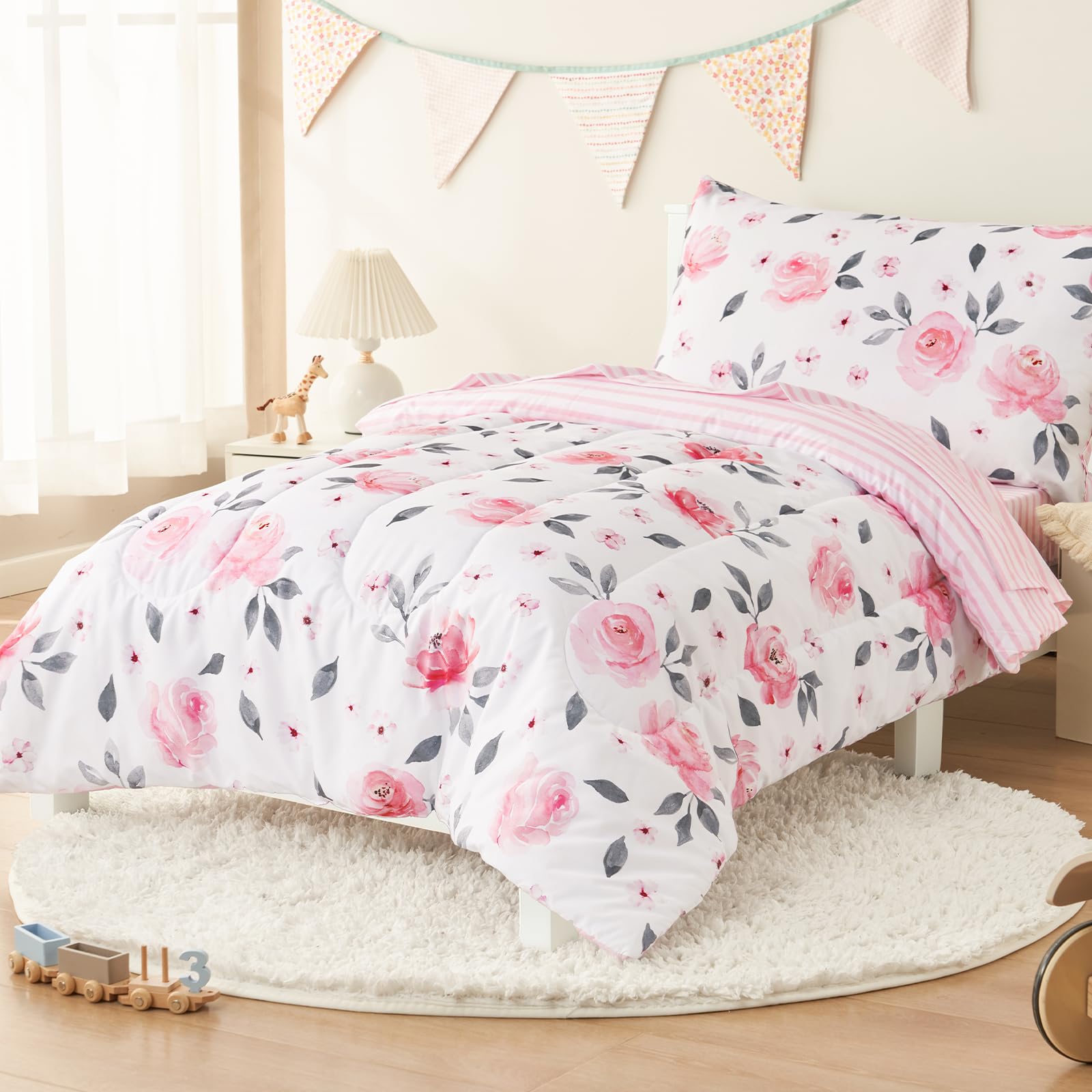 PHF down-alternative-filling-texture offers fluffy warmth without irritants.