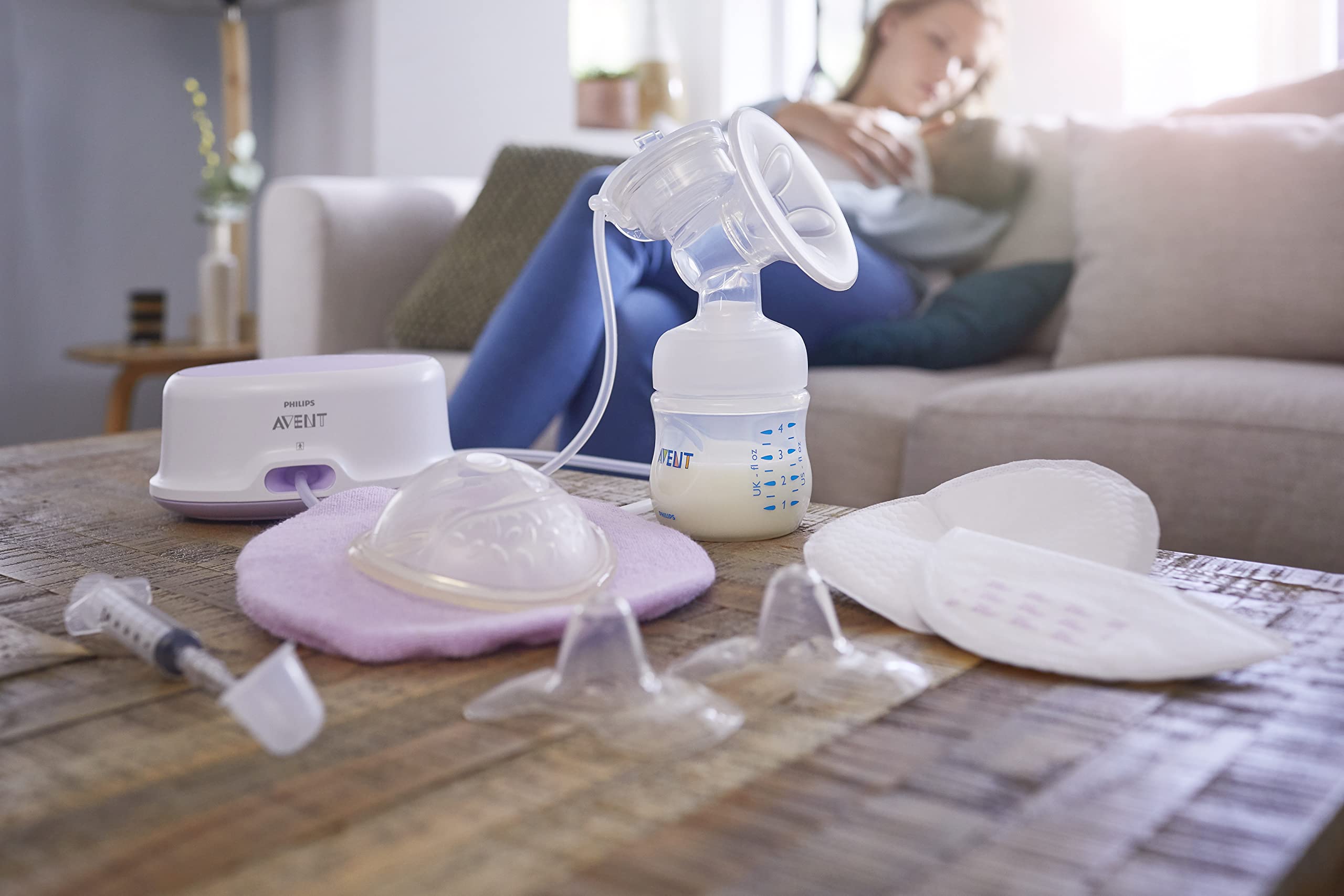 Philips Avent shield set emphasizes secure fit and skin-safe silicone material.