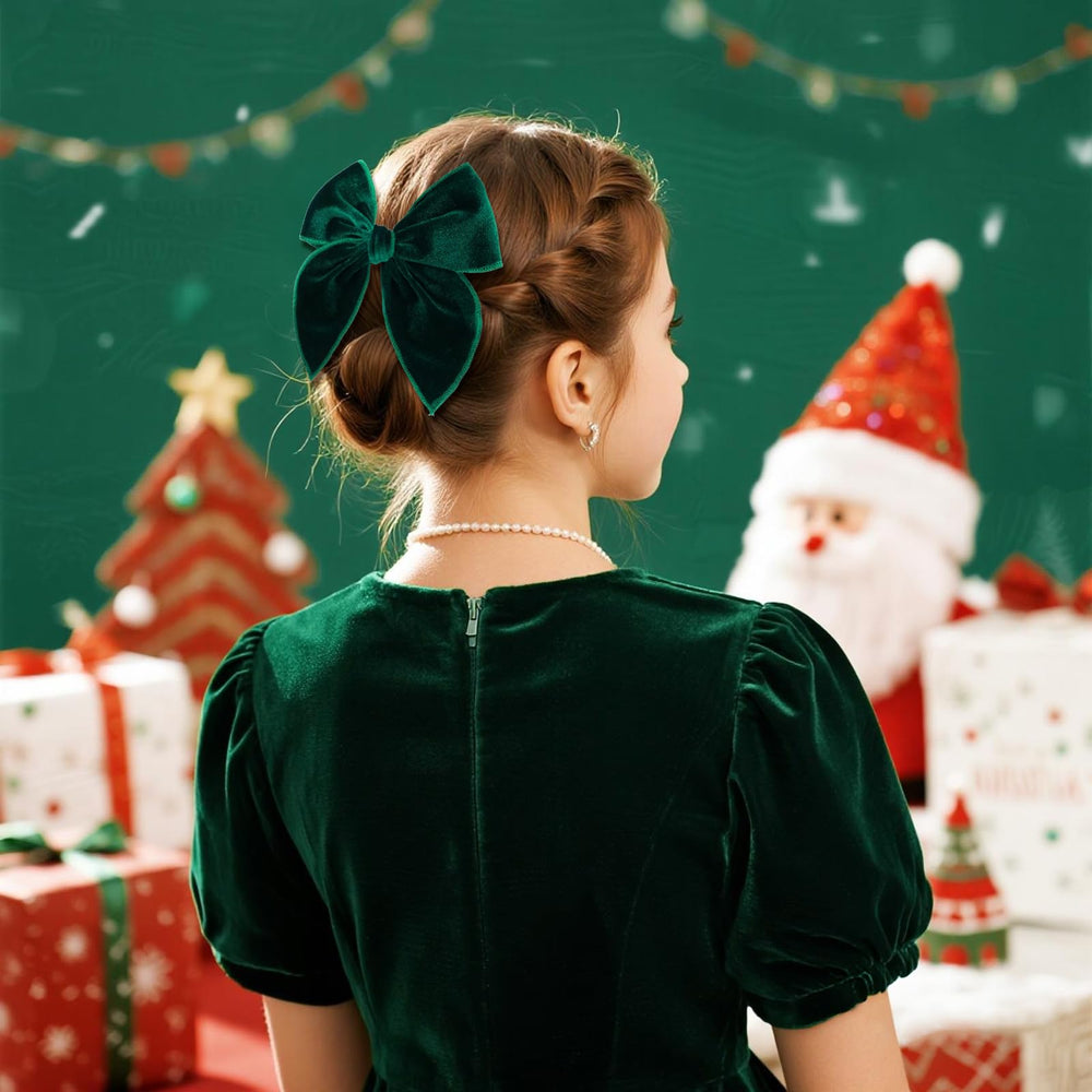Phnydreg velvet bow set on model demonstrates versatile styling ideas.