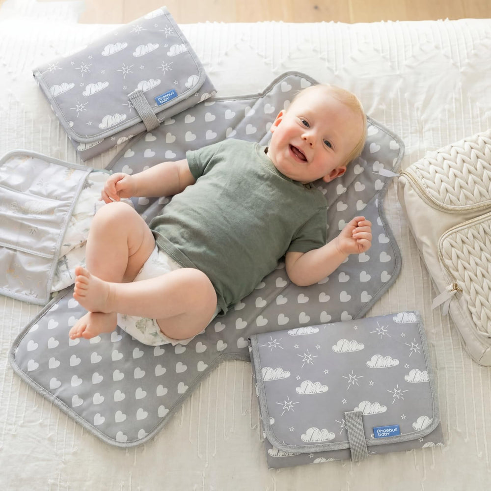 PHOEBUS BABY built-in-pillow keeps baby's head comfortable during changes