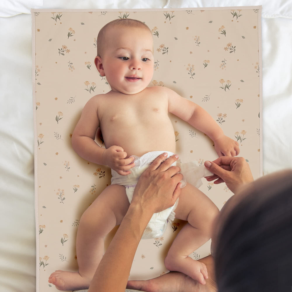 PHOEBUS BABY vegan leather changing mat surface waterproof and wipe-clean for messy moments