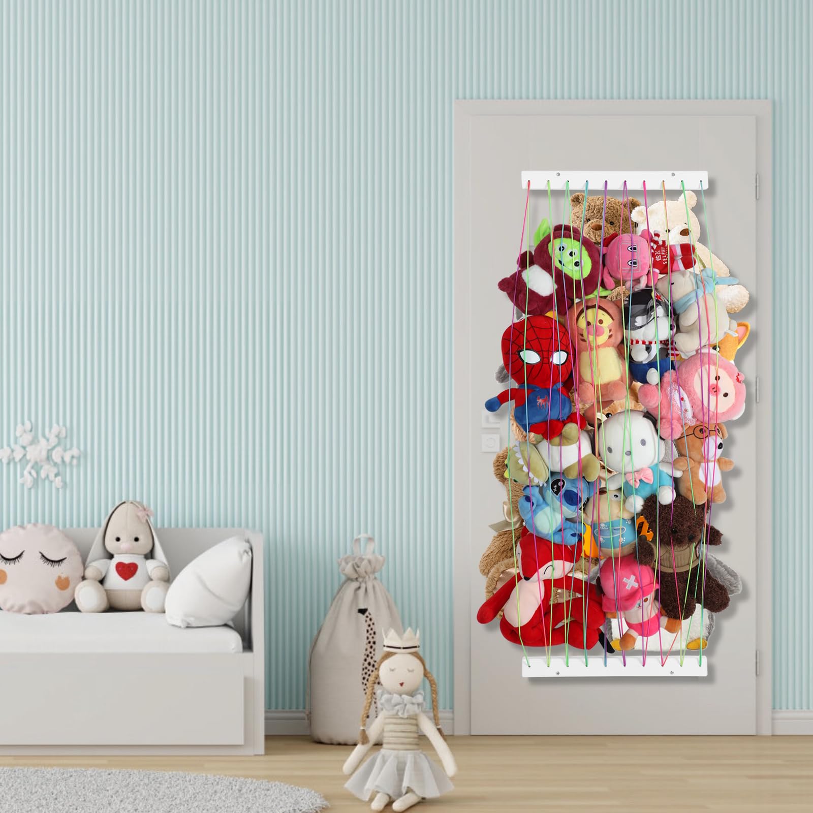 PHOENANCEE large-capacity shelf expands from 43 to 70 inches for bigger collections.