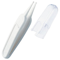 Pigeon baby nose cleaning tweezers storage cap keeps tips clean and portable.