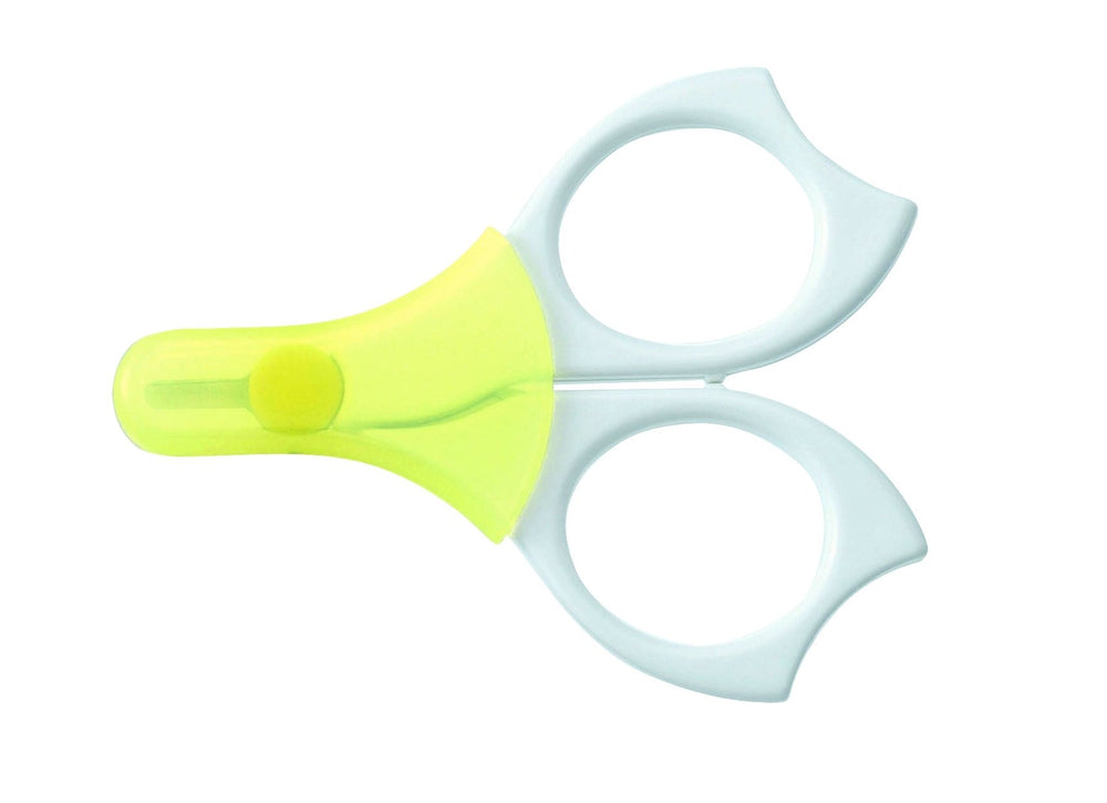 Pigeon nail scissor cap in protective storage position