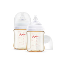 Pigeon PPSU bottle with wide neck for easier gripping and cleaning.