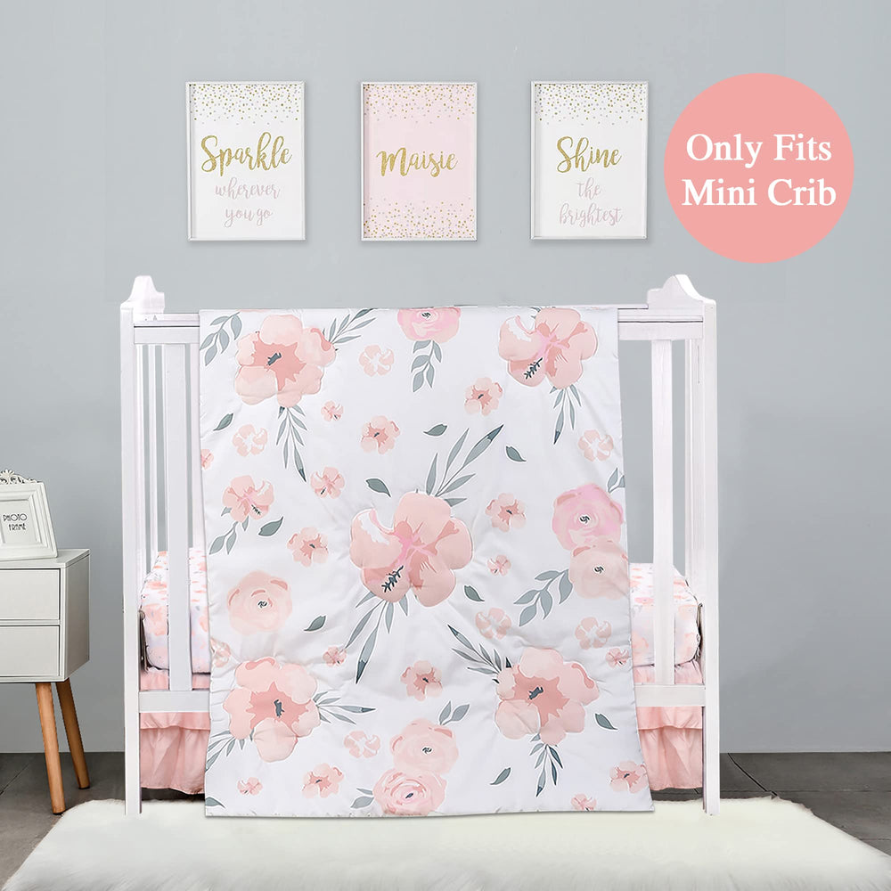 PINNKKU floral crib quilt closeup highlighting breathable, noiseless fabric for peaceful naps