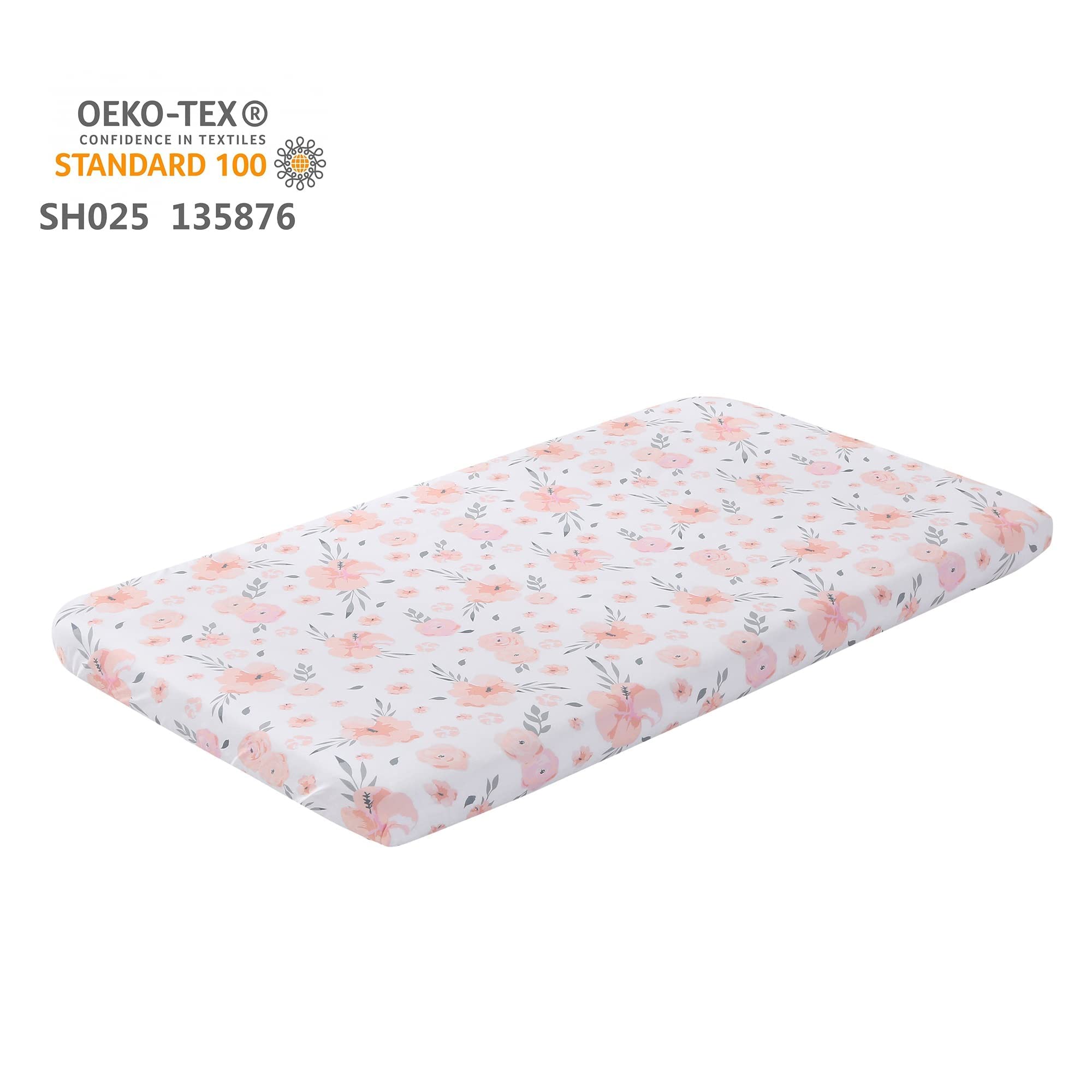 PINNKKU nursery setup image featuring coordinated floral set for stylish, easy-care baby space
