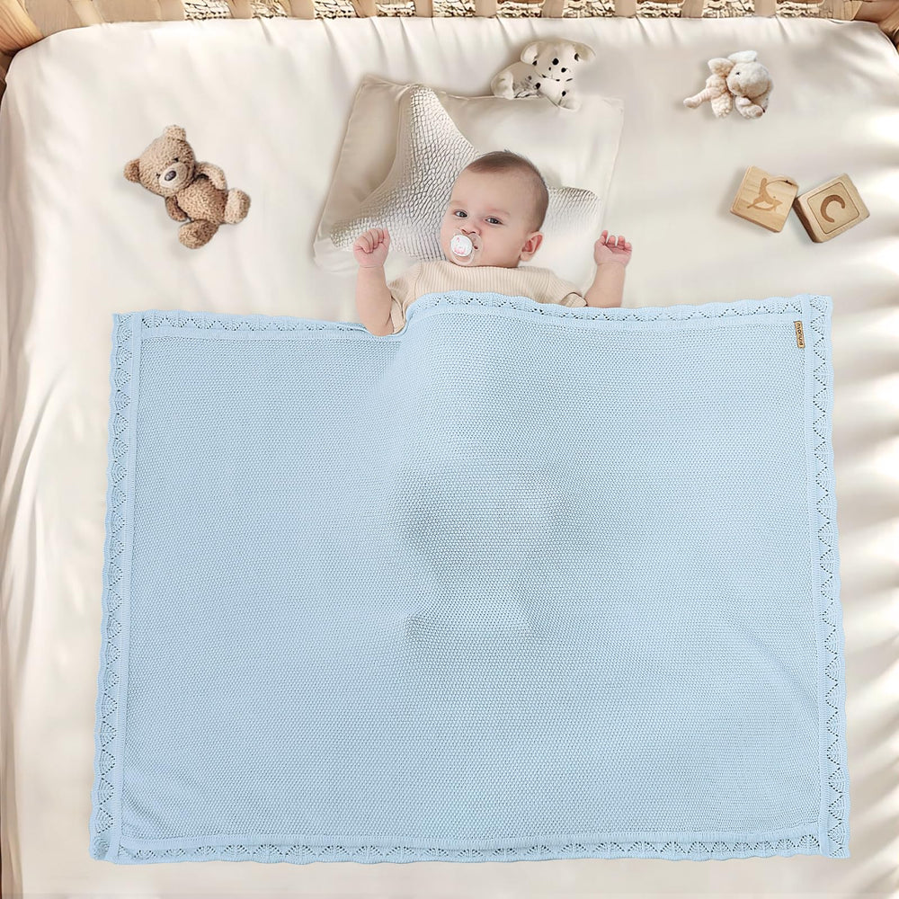 Pinuotu knitted baby blanket blue gift-ready packaging ideal for gifting.