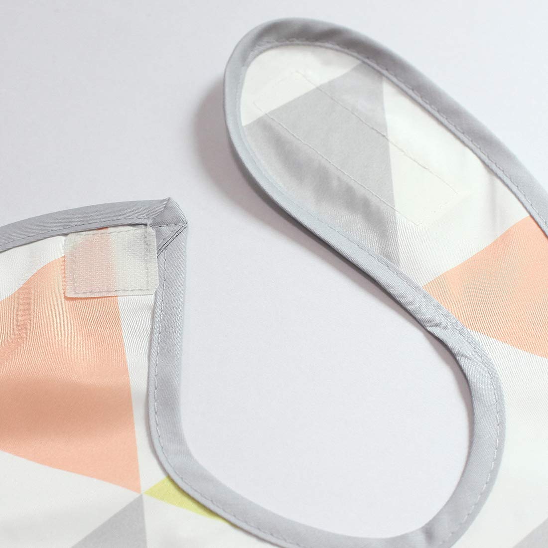 Plie bib lightweight fabric dries quickly after washing.