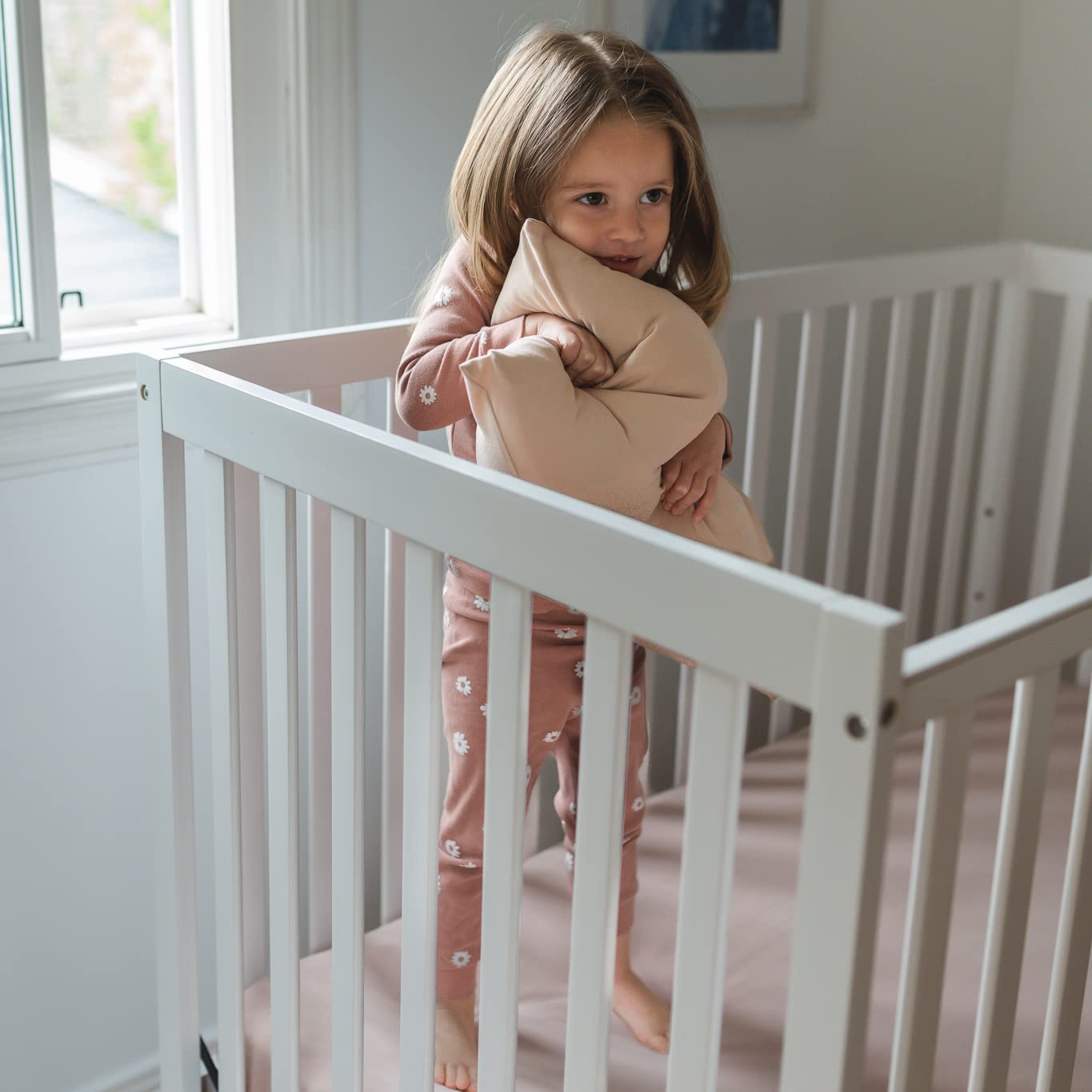Pobibaby colorfast fabric resists fading after washes.