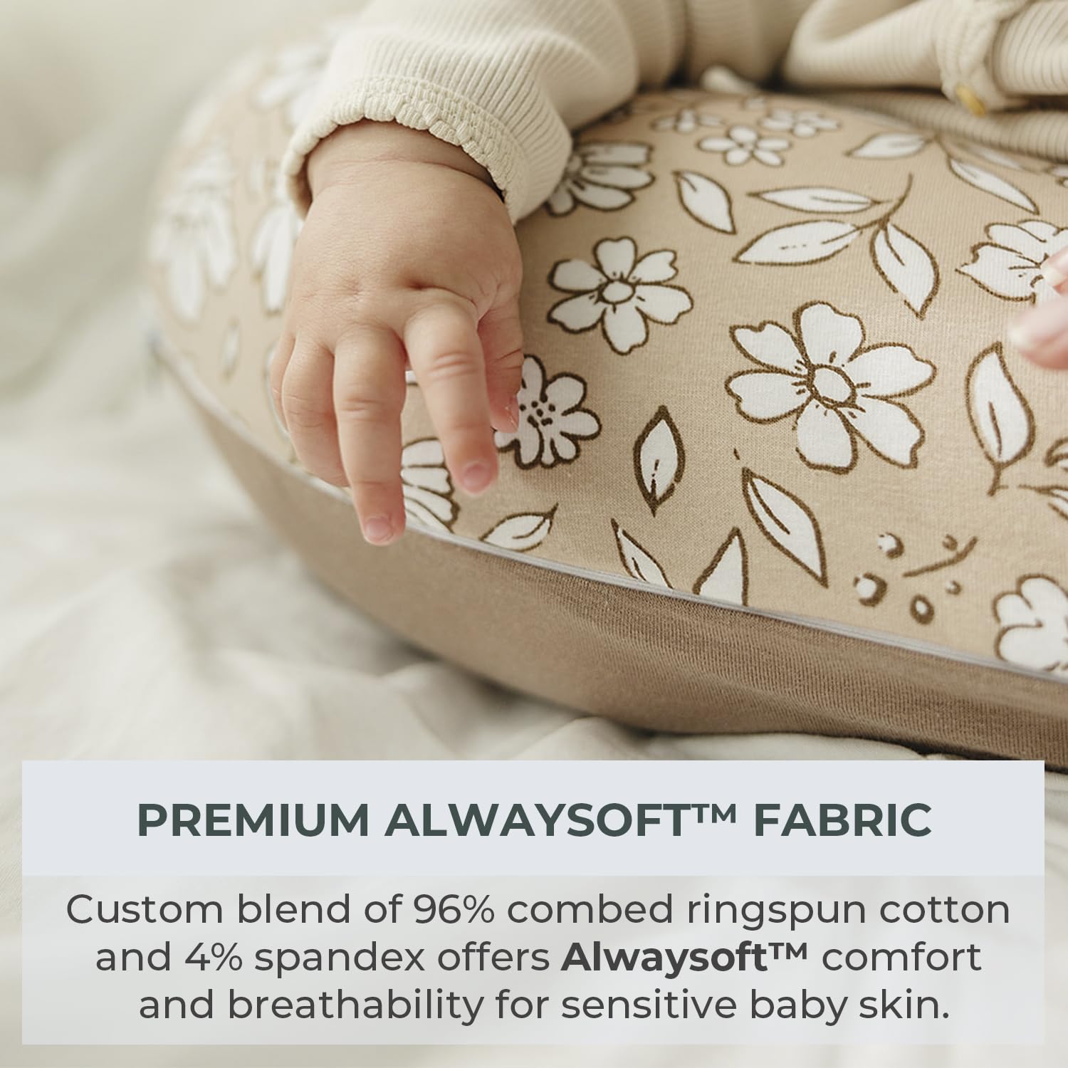 Pobibaby Meadow hidden-zip view demonstrates secure, safe access during feeding.