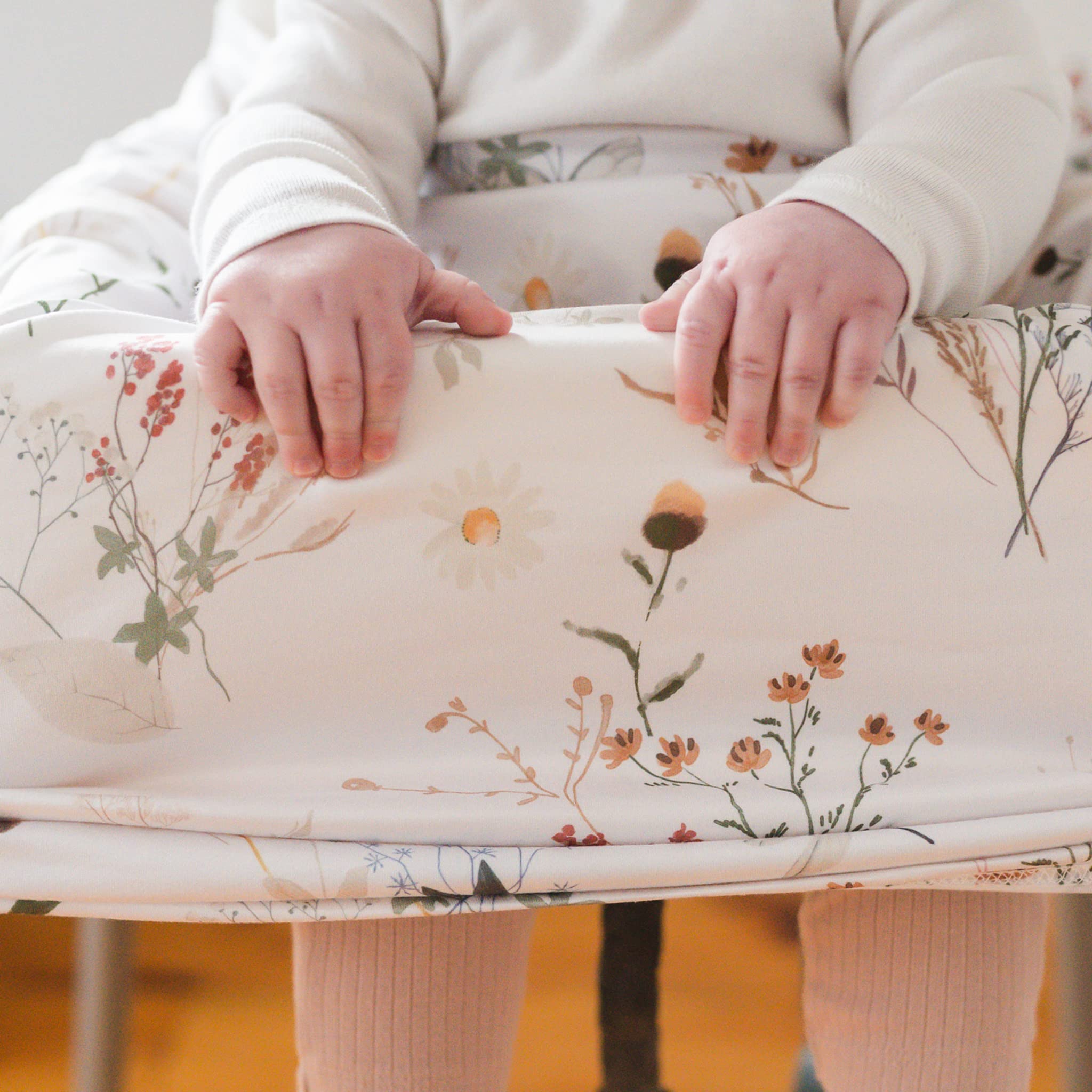 Pobibaby floral pattern remains vibrant after washing and use