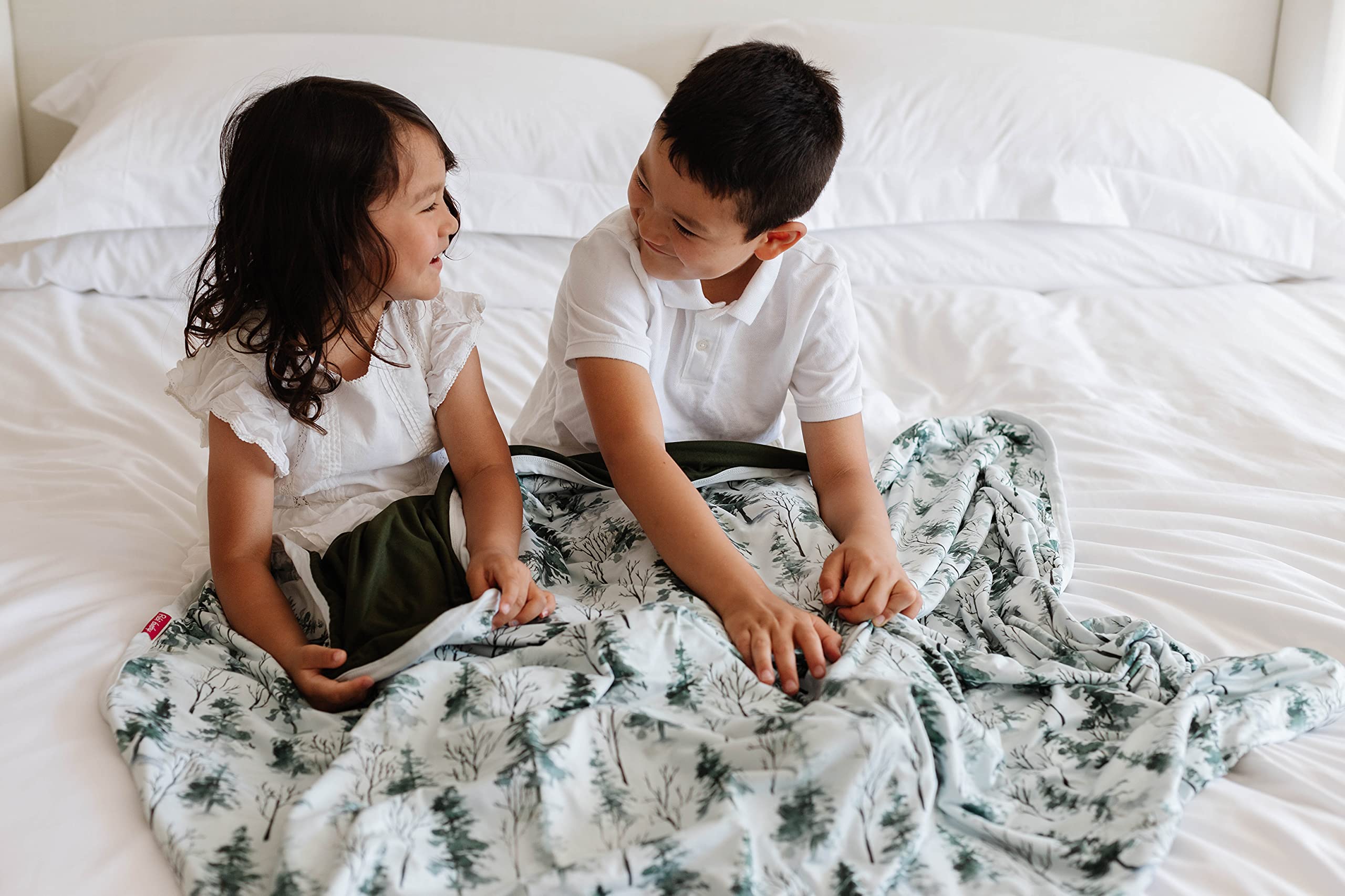 Pobibaby soft neutral baby blanket gift-pack idea for new parents